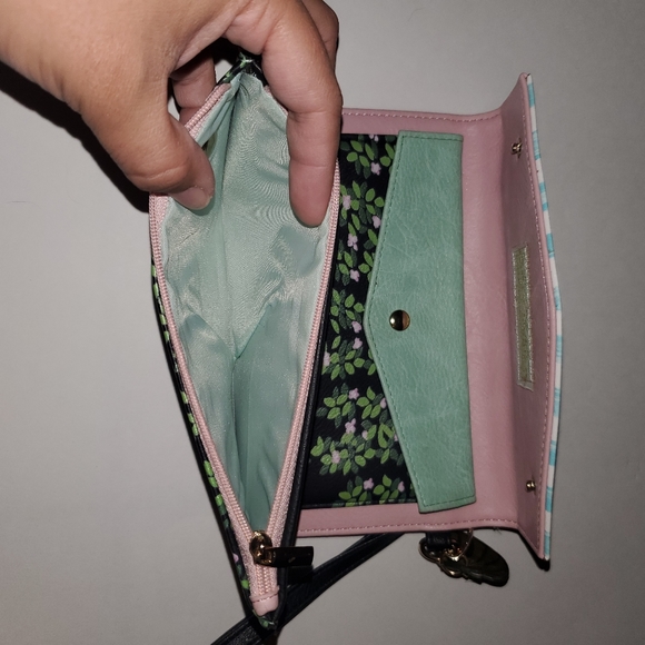 House Of Disaster Boulevard Florist Wallet - Picture 7 of 9